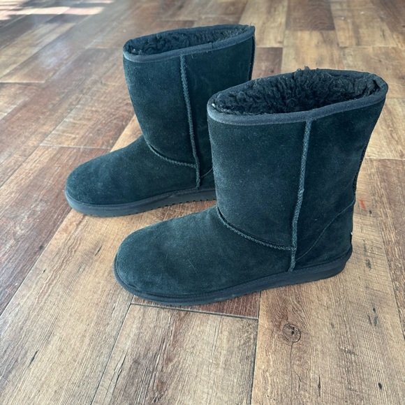 Koolaburra by Ugg Classic short boots black suede size 10 - Picture 12 of 12